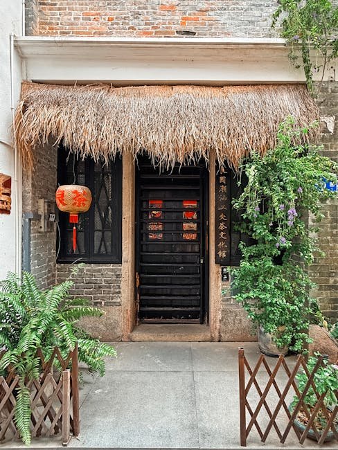 Lingnan-style architecture featuring colorful carvings and open verandas